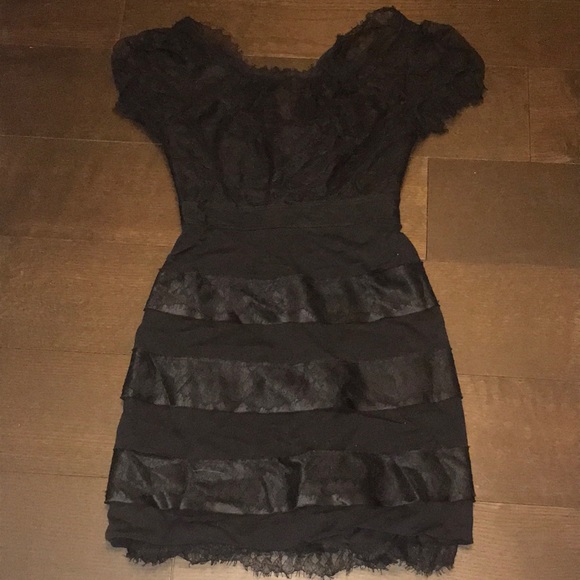 BCBGMaxAzria Dresses & Skirts - NWT BCBG lace cocktail dress with sateen size 4